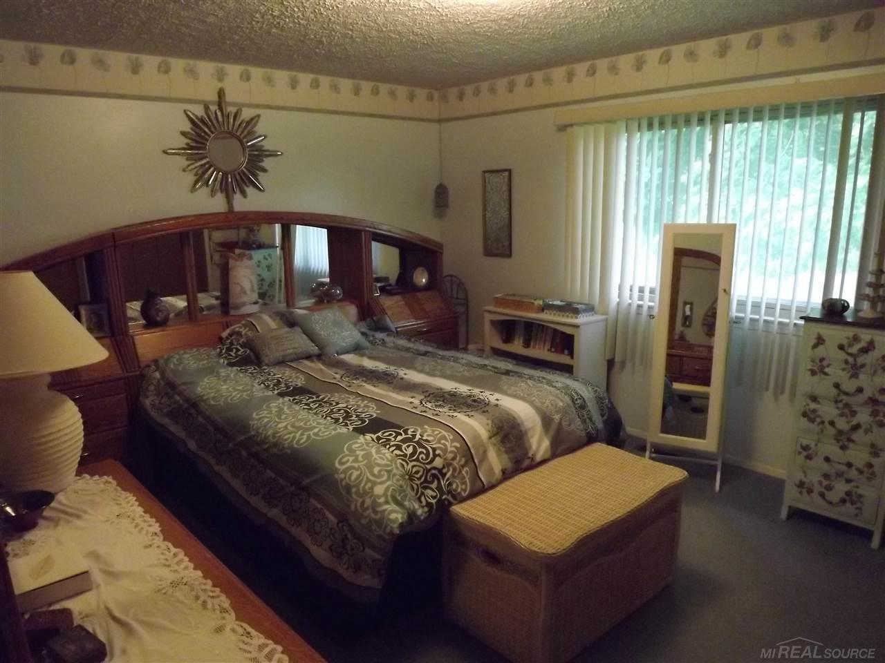 2099 Highsplint Drive Rochester Hills, MI 48307 - Photo 7 of 14