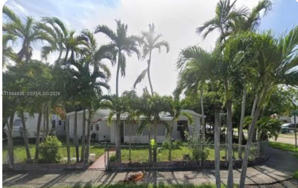 12010 Southwest 189th Street Miami, FL 33177 - Photo 2 of 8 Frente de la Propiedad