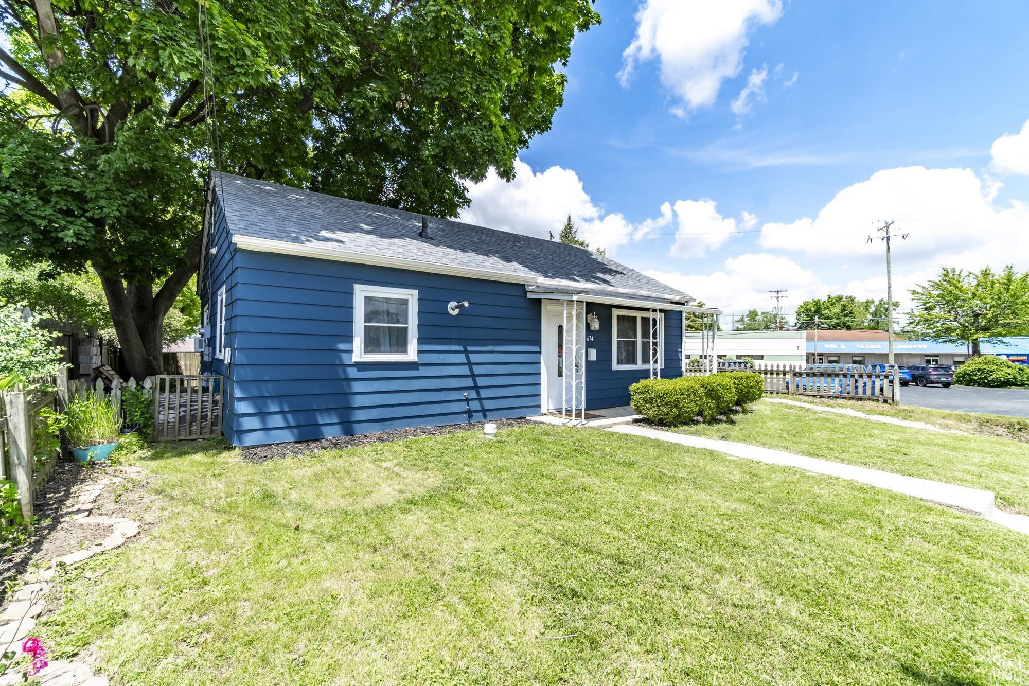 674 North Spring Street Wabash, IN 46992 - Photo 2 of 22 Gallery Image 2
