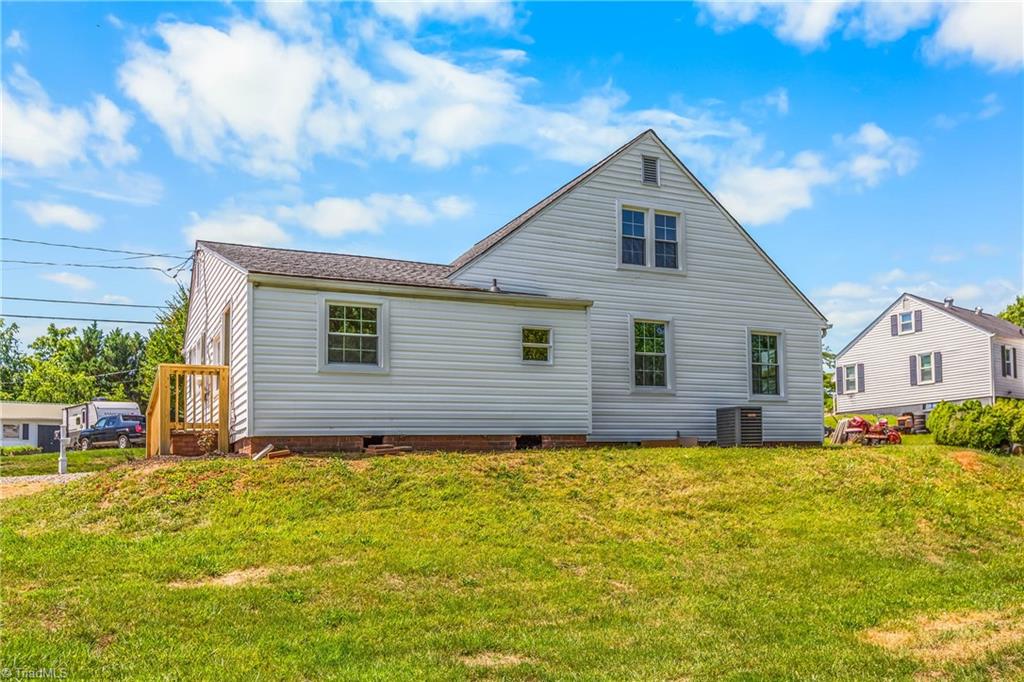159 Decatur Avenue Elkin, NC 28621 - Photo 22 of 26