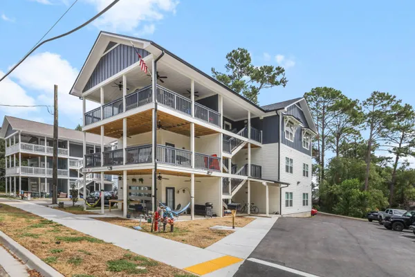 $5,000 | 1720 Airport Drive, Unit 101, Tallahassee, FL 32304