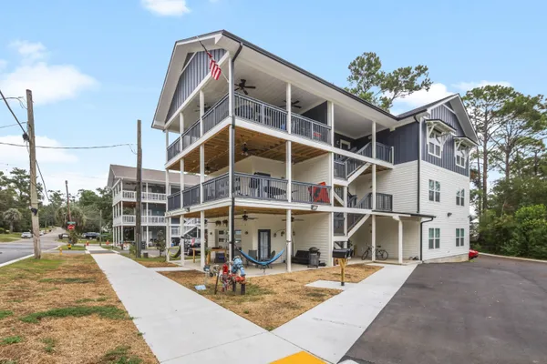 $5,000 | 1720 Airport Drive, Unit 101, Tallahassee, FL 32304