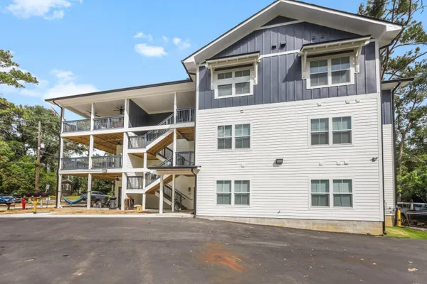 $5,000 | 1720 Airport Drive, Unit 101, Tallahassee, FL 32304