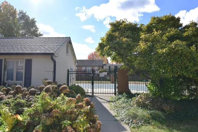 $155,000 | 1131 Canterbury Square South, Indianapolis, IN 46260