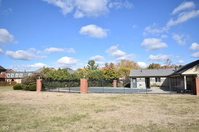 $155,000 | 1131 Canterbury Square South, Indianapolis, IN 46260