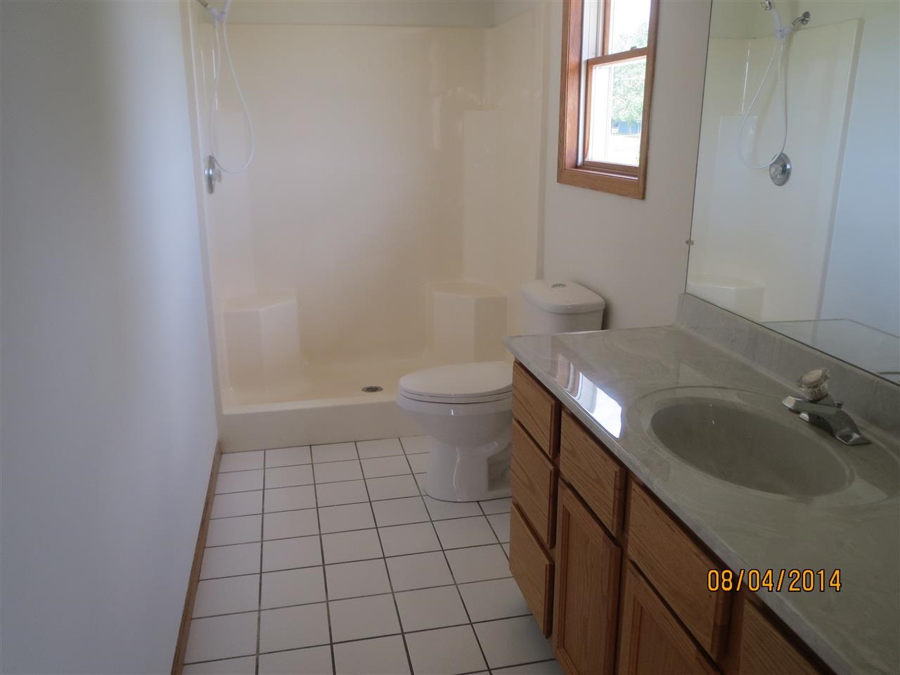 9581 Crane Road Milan, MI 48160 - Photo 13 of 26 31207053-12.JPG