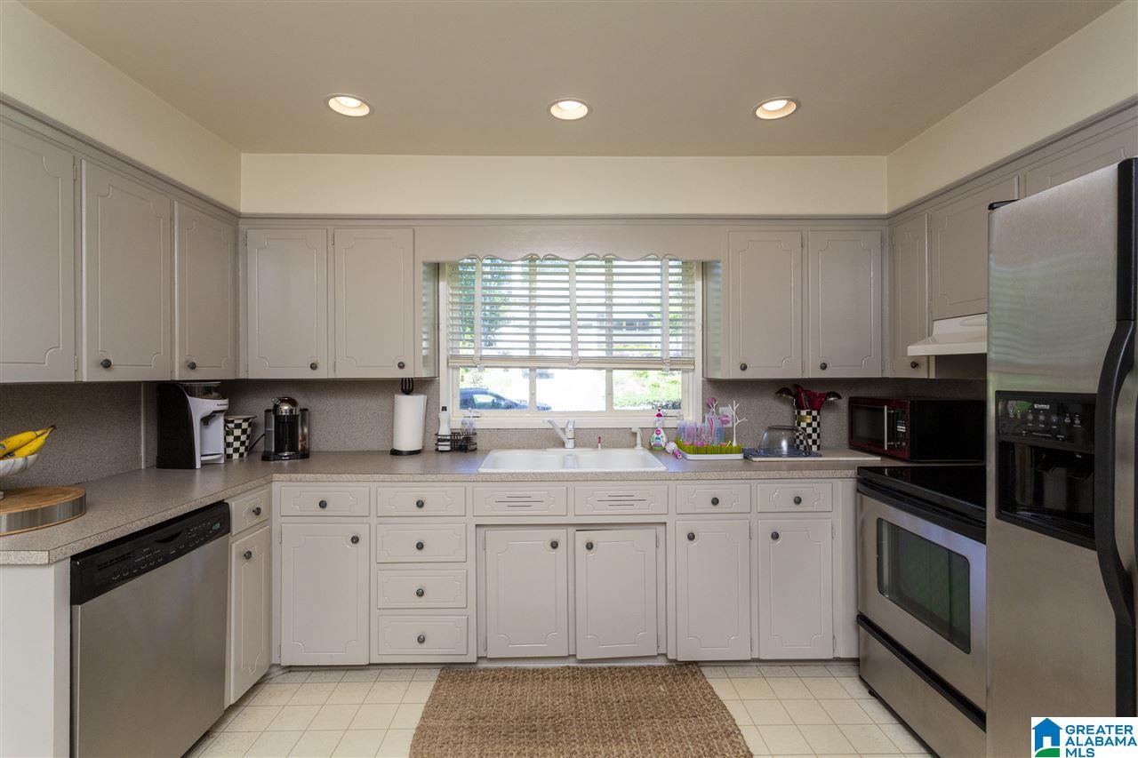 2025 Hickory Road Birmingham, AL 35216 - Photo 15 of 45