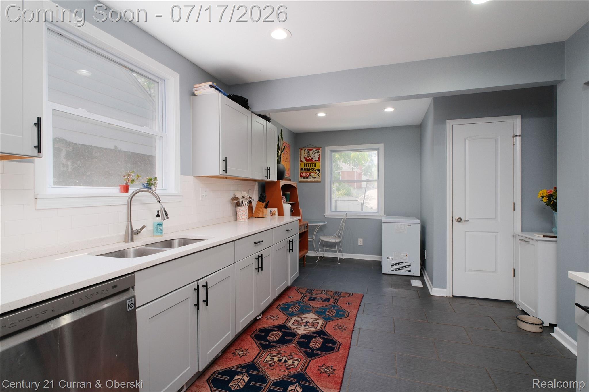 18455 Santa Rosa Drive Detroit, MI 48221 - Photo 12 of 35 18455 Santa Rosa0019.jpg