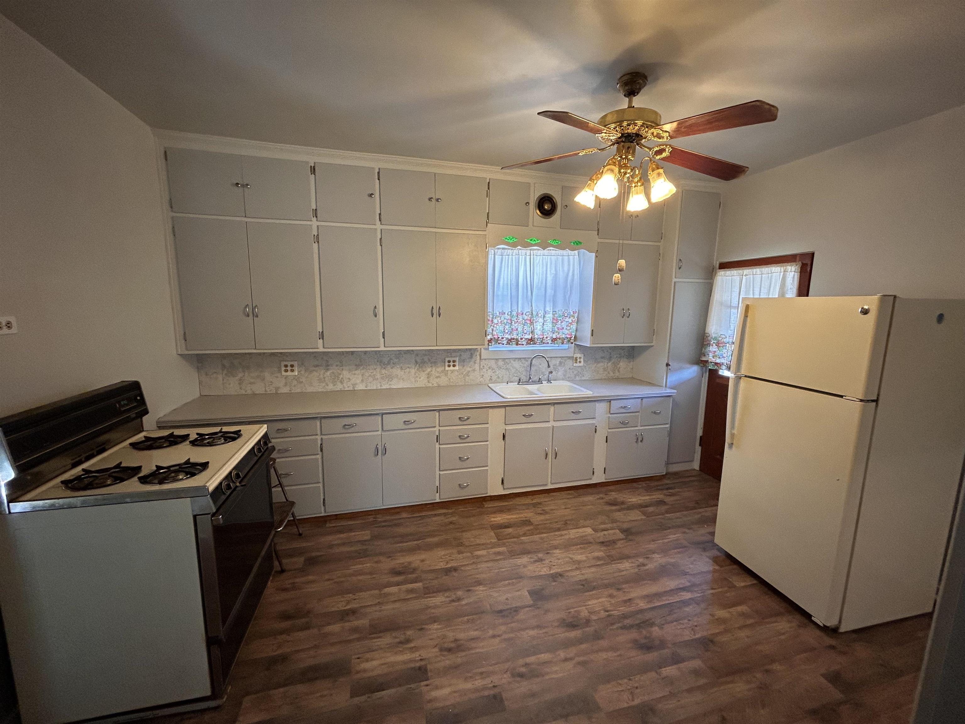 701 Webster Street Bay City, MI 48708 - Photo 8 of 23 Gallery Image 8