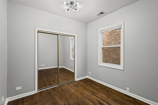 $2,300 | 3251 West Berteau Avenue, Unit 2, Chicago, IL 60618