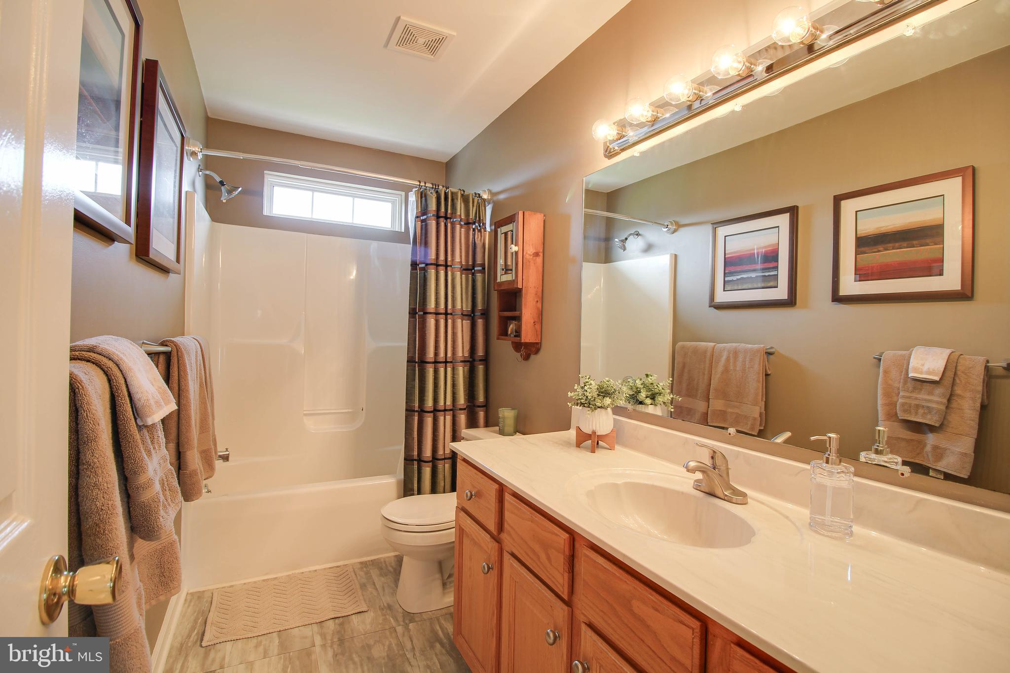 2989 Wheatfield Road Finksburg, MD 21048 - Photo 34 of 54 Full Bath in Upper Level