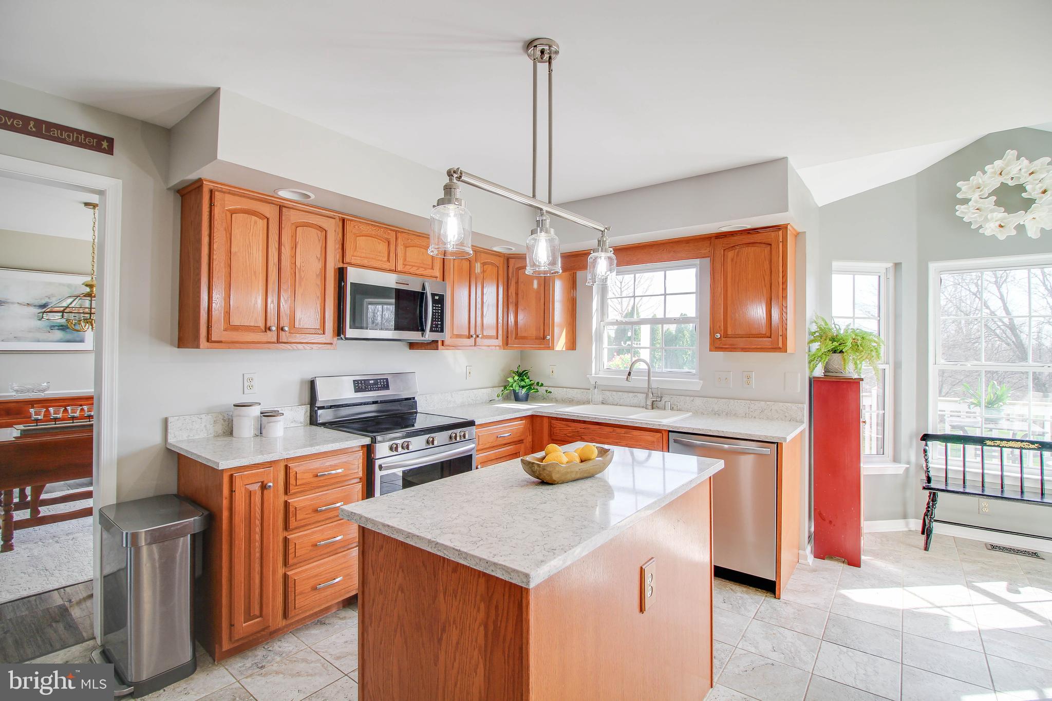 2989 Wheatfield Road Finksburg, MD 21048 - Photo 4 of 54 Kitchen with new Granite countertops.
