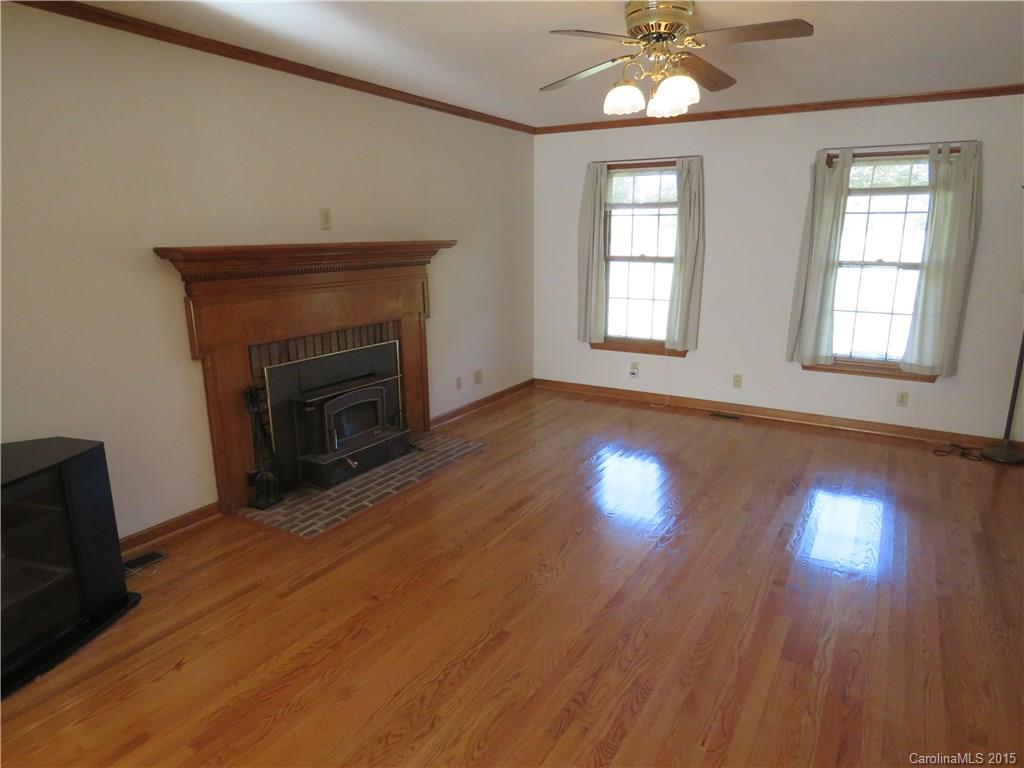 420 State Rd S-46-181 York, SC 29745 - Photo 4 of 14 Gallery Image 4