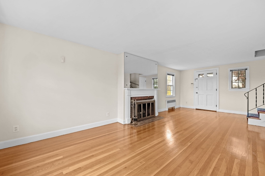 25 Boston Rock Road Melrose, MA 02176 - Photo 2 of 28 Gallery Image 2