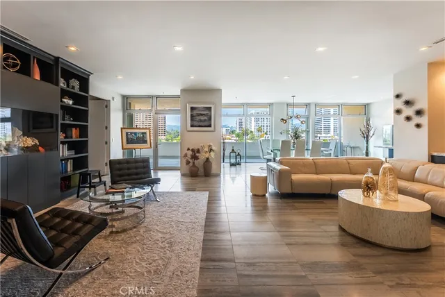 $1,500,000 | 1333 South Beverly Glen Boulevard, Unit 901, Los Angeles, CA 90024