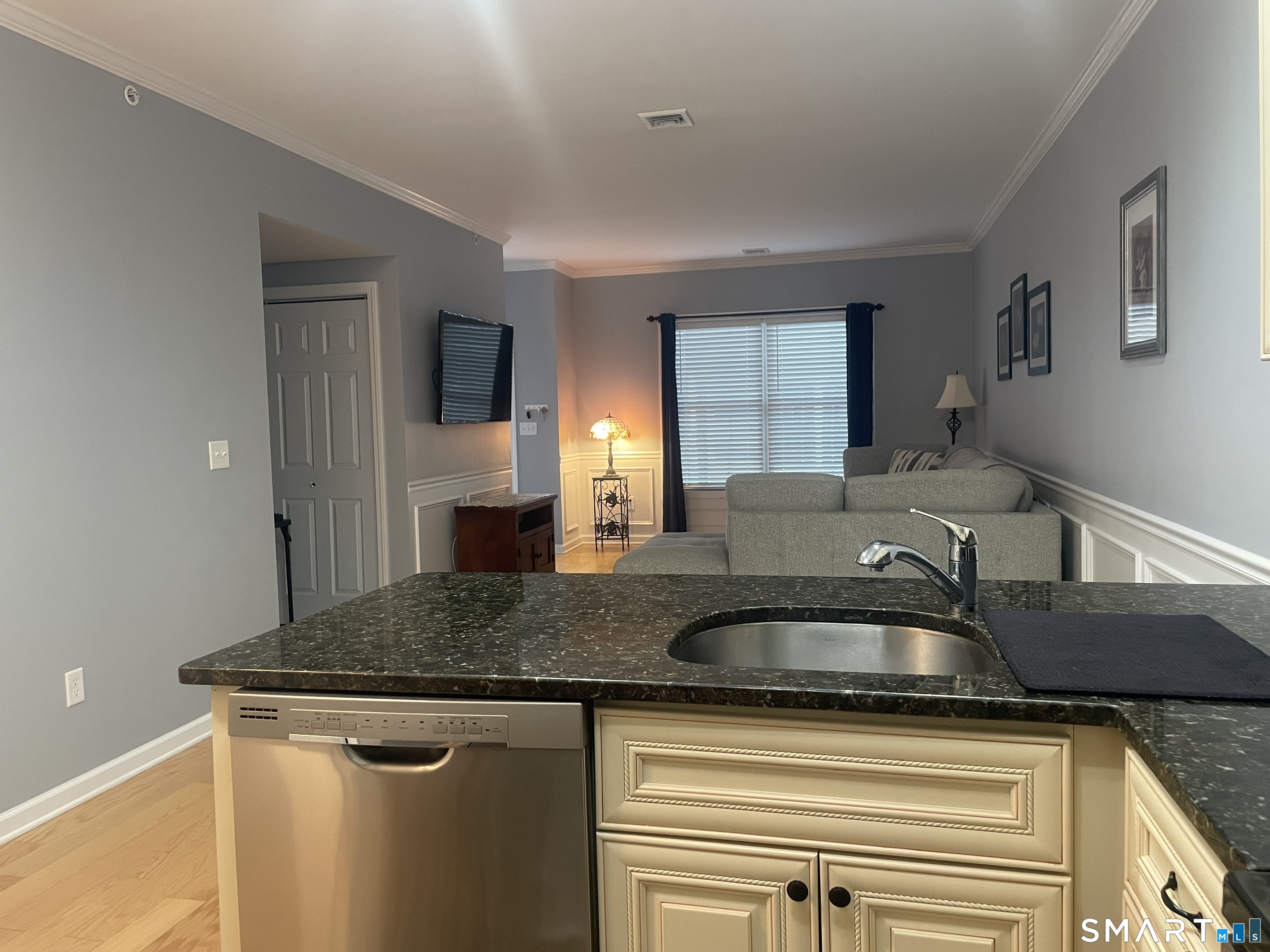 130 Meridian Street, Unit 301 Groton, CT 06340 - Photo 11 of 18