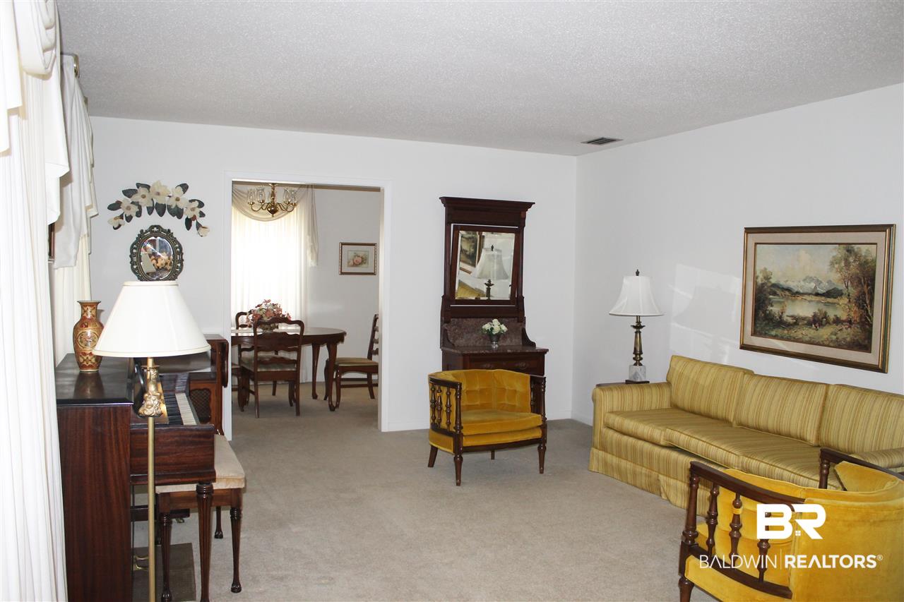 829 Pine Run Road Mobile, AL 36695 - Photo 3 of 16 Living Room
