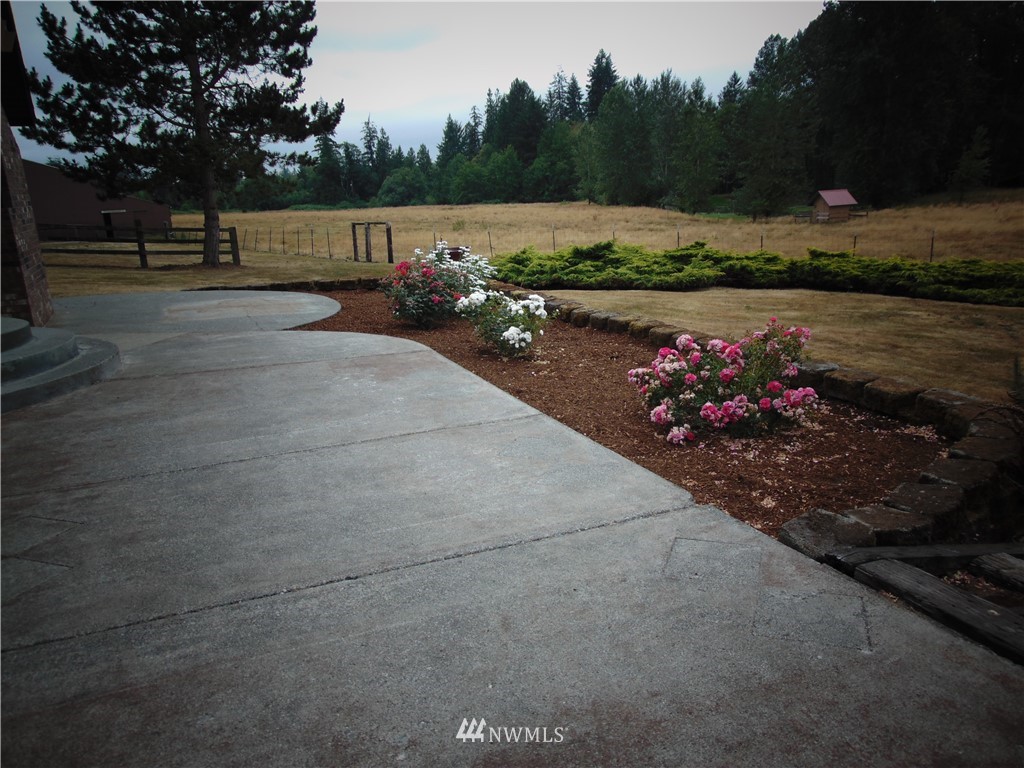 1266 Butler Creek Road Sedro-Woolley, WA 98284 - Photo 12 of 40