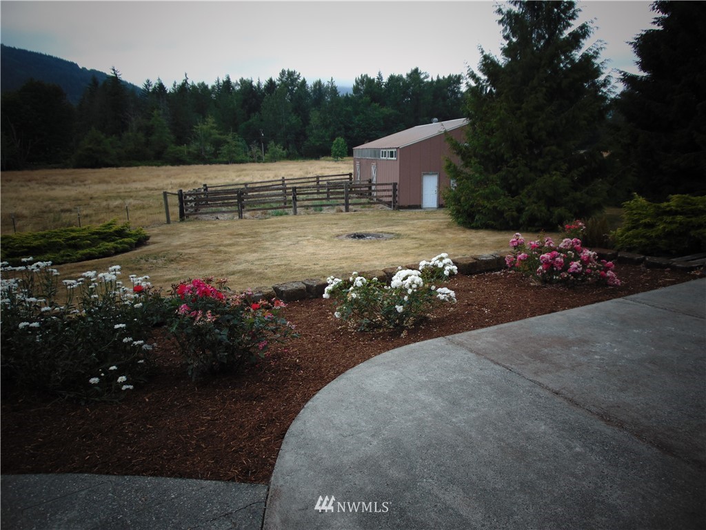 1266 Butler Creek Road Sedro-Woolley, WA 98284 - Photo 13 of 40