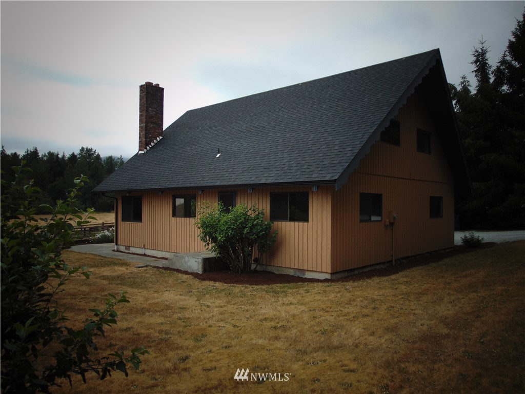 1266 Butler Creek Road Sedro-Woolley, WA 98284 - Photo 3 of 40