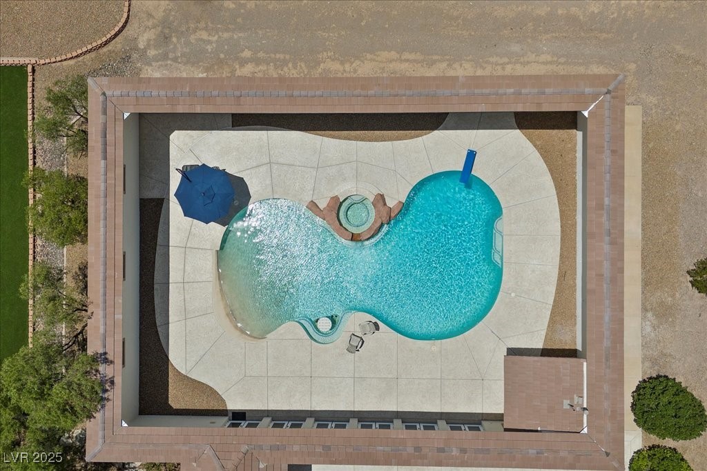 640 Quail Covey Road Henderson, NV 89002 - Photo 57 of 75 Aerial view of a pool