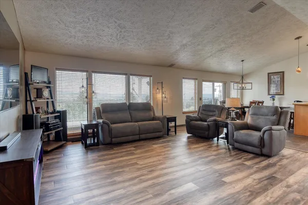 $823,900 | 6930 North Lynden Road, Otis Orchards, WA 99027