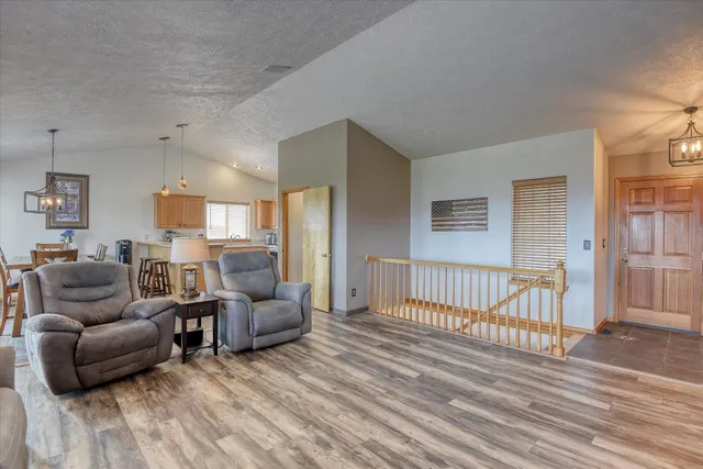 $879,999 | 6930 North Lynden Road, Otis Orchards, WA 99027