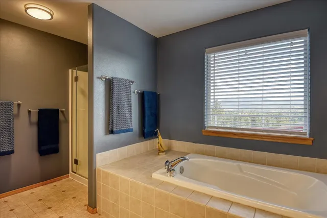 $879,999 | 6930 North Lynden Road, Otis Orchards, WA 99027