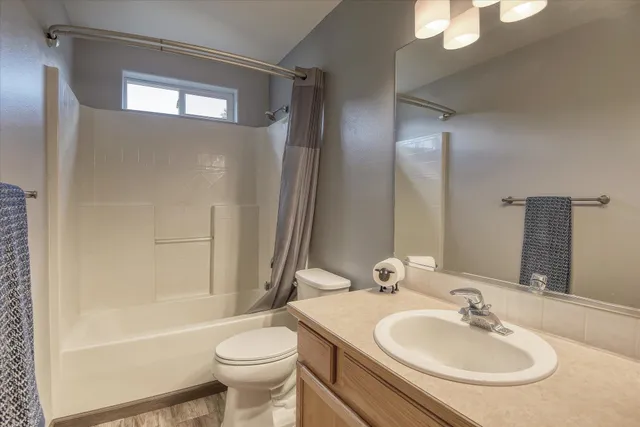 $879,999 | 6930 North Lynden Road, Otis Orchards, WA 99027