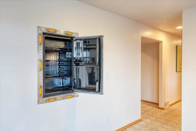 $879,999 | 6930 North Lynden Road, Otis Orchards, WA 99027