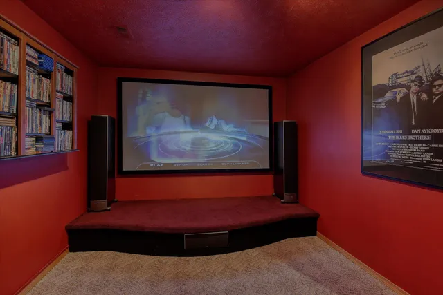 $879,999 | 6930 North Lynden Road, Otis Orchards, WA 99027