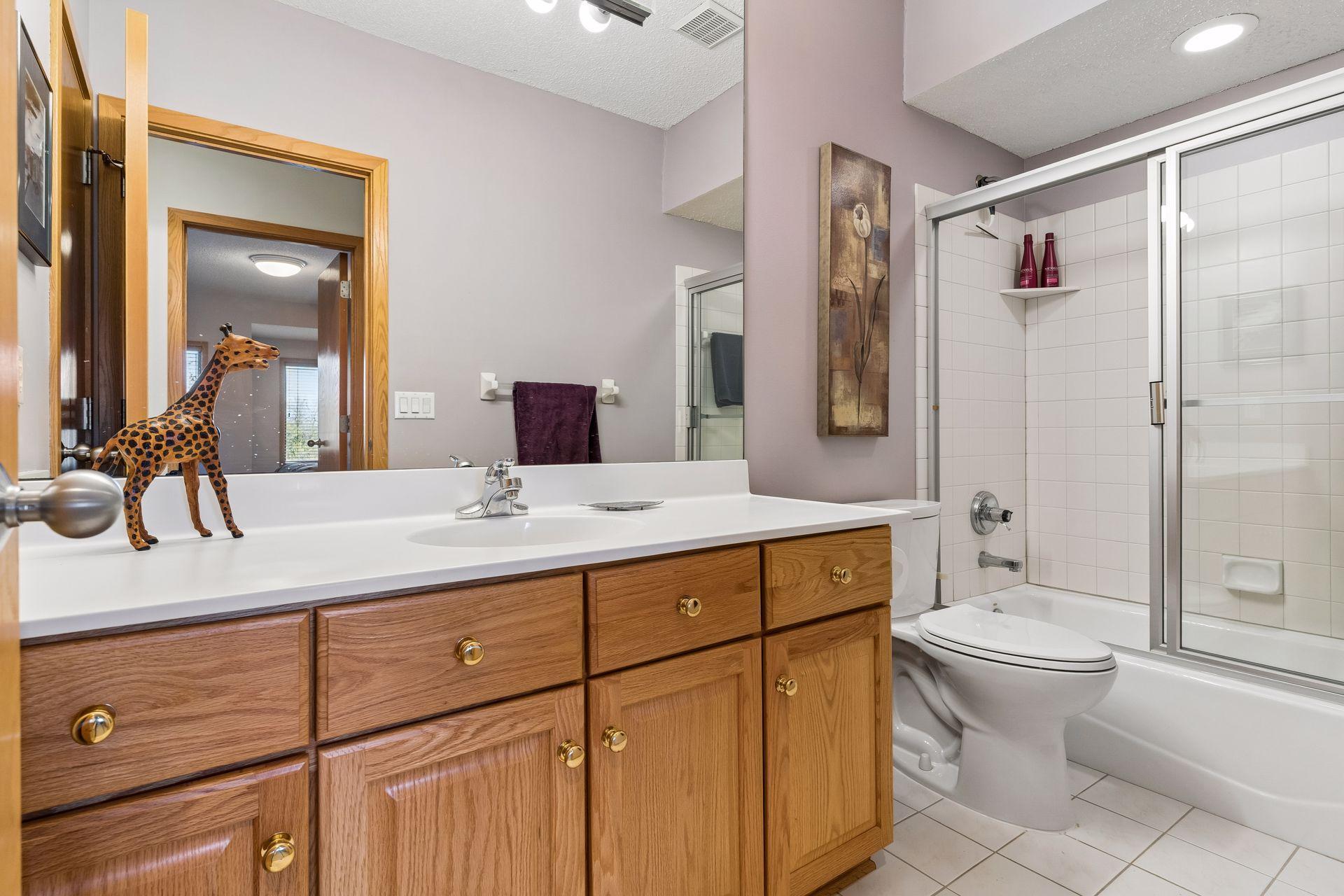 7052 Crowne Oak Road Eden Prairie, MN 55344 - Photo 52 of 58