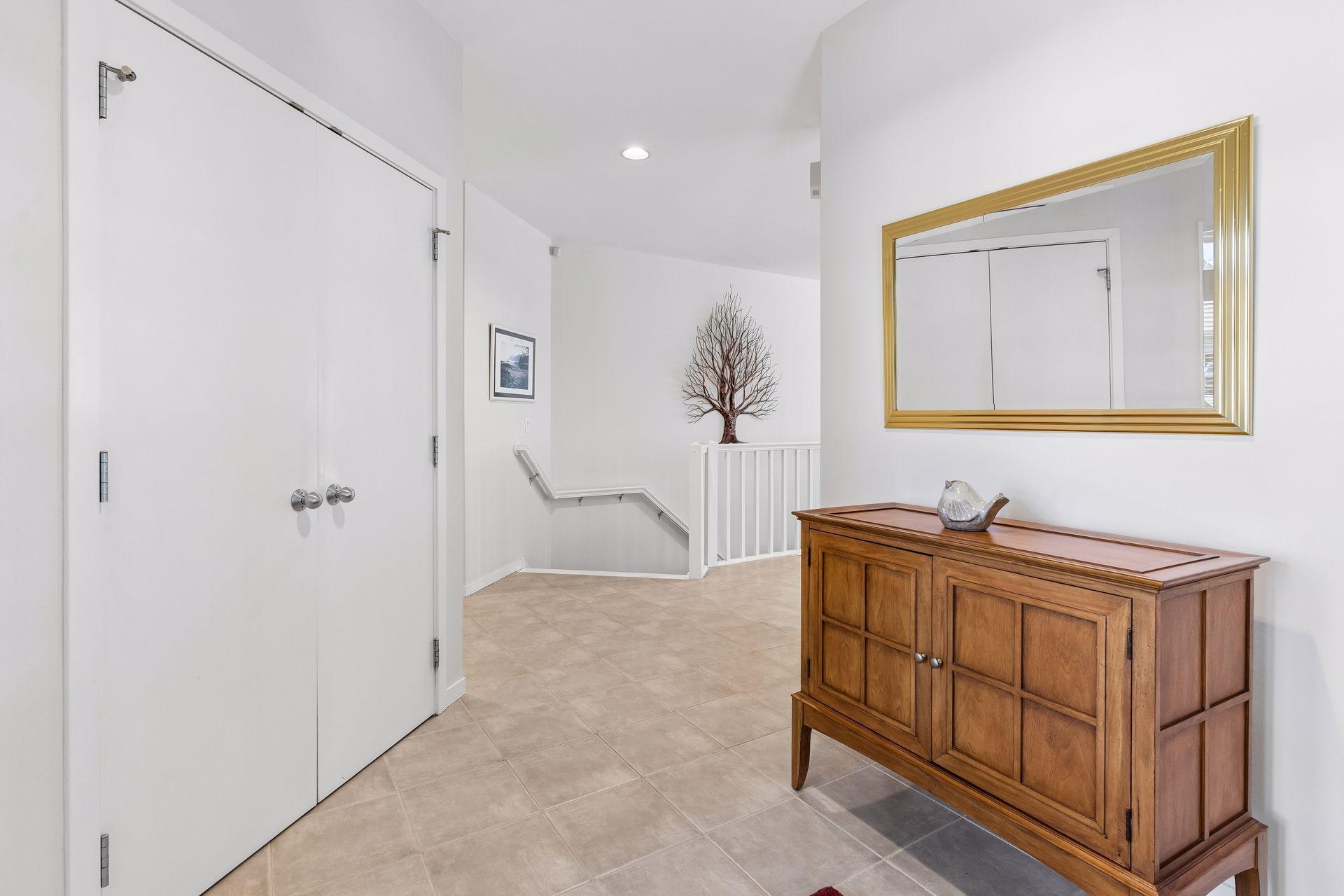 7052 Crowne Oak Road Eden Prairie, MN 55344 - Photo 6 of 58