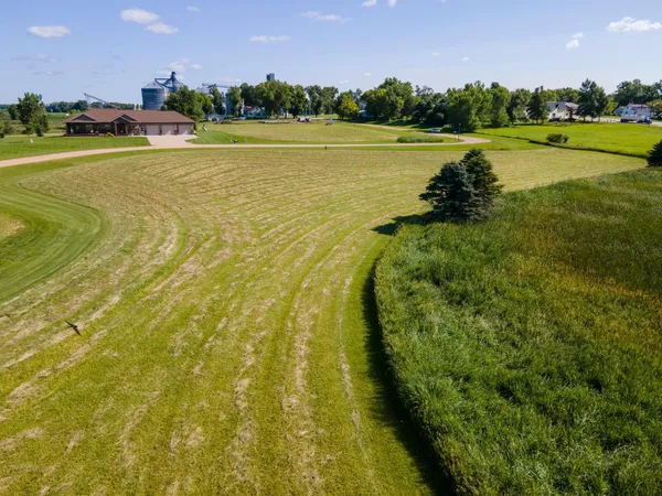 $40,000 | 125 Heritage Trail, Lake Wilson, MN 56151