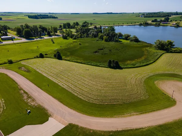 $40,000 | 125 Heritage Trail, Lake Wilson, MN 56151