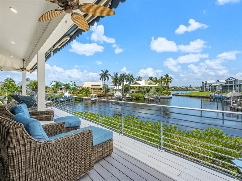5727 Riegel's Point Road Sarasota, FL 34242 - Photo 19 of 50 Gallery Image 19