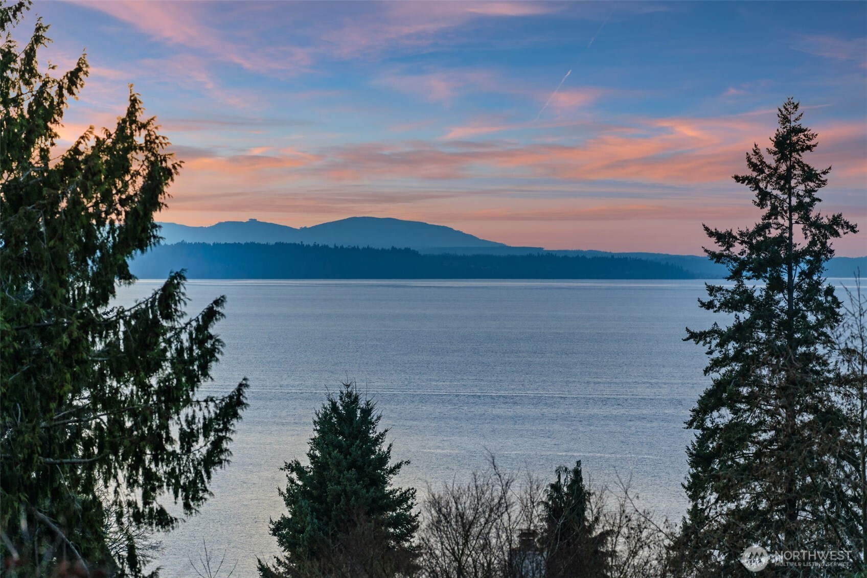 7819 175th Street Southwest Edmonds, WA 98026 - Photo 2 of 40 a view of lake with mountain