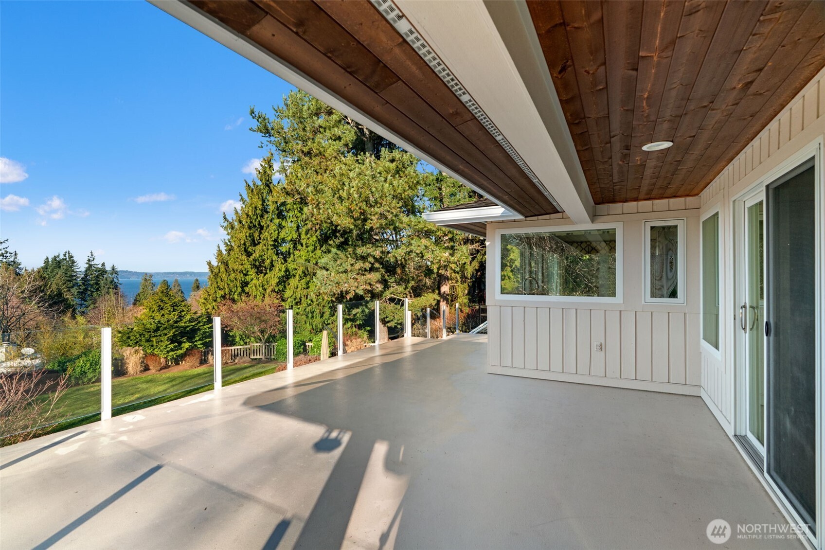 7819 175th Street Southwest Edmonds, WA 98026 - Photo 34 of 40 a view of porch with seating space