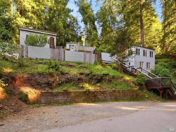 $365,000 | 37 Grand View Avenue, Camp Meeker, CA 95419