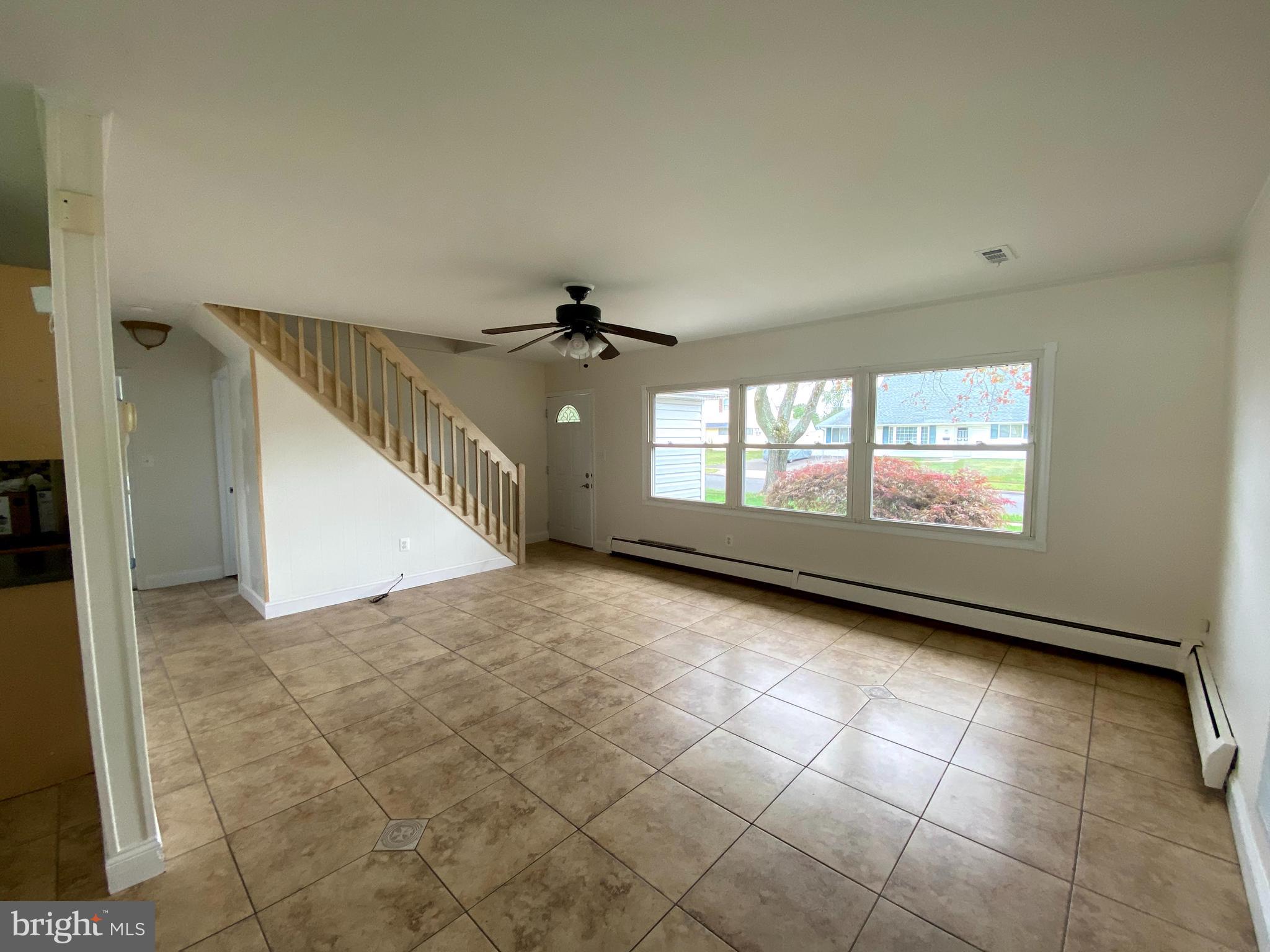 83 Cardinal Road Levittown, PA 19057 - Photo 3 of 14
