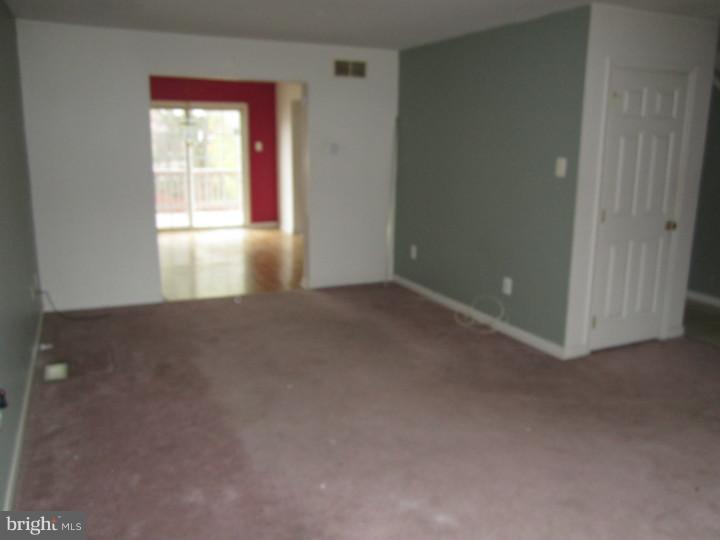 24 East Belair Road Ridley Park, PA 19078 - Photo 4 of 12 Living Room