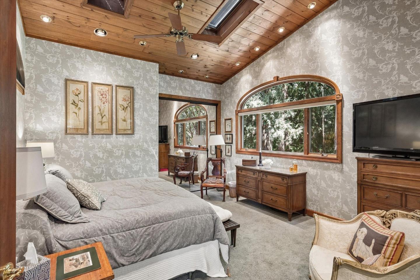 465 Sugarloaf Road Scotts Valley, CA 95066 - Photo 11 of 39 Gallery Image 11