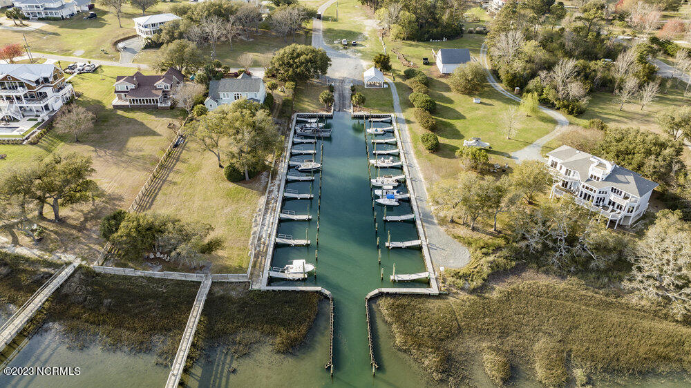107 Marsh Creek Drive Hampstead, NC 28443 - Photo 3 of 32 FS Marina