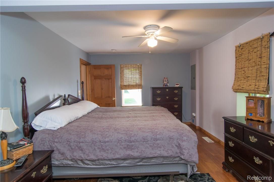8127 Marsh Road Algonac, MI 48001 - Photo 23 of 68 DSC_0047.jpg