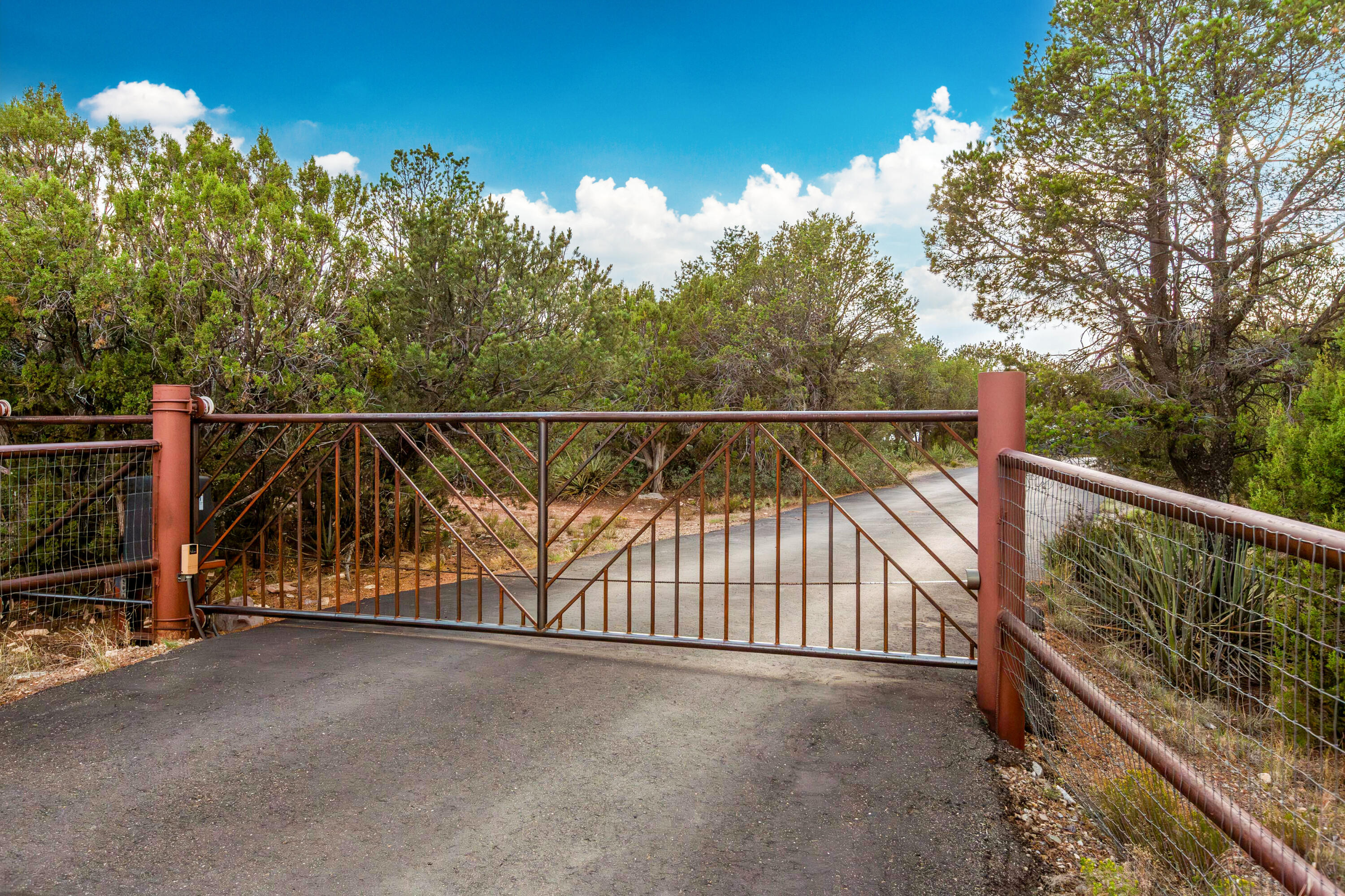 16 East Ridge Road Edgewood, NM 87015 - Photo 5 of 42 Gallery Image 5