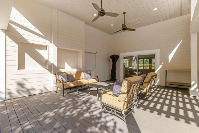 $2,695,000 | 16035 Oak Glen Avenue, Morgan Hill, CA 95037