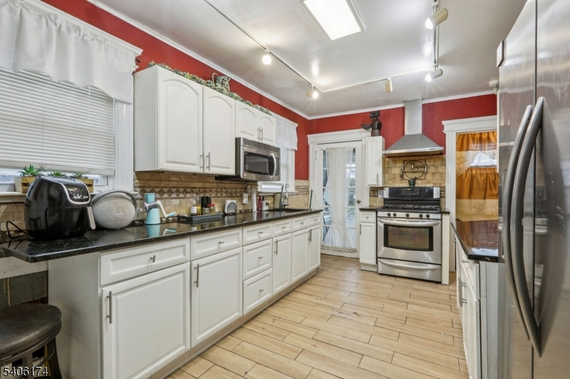 185 State Street Bloomfield, NJ 07003 - Photo 9 of 30