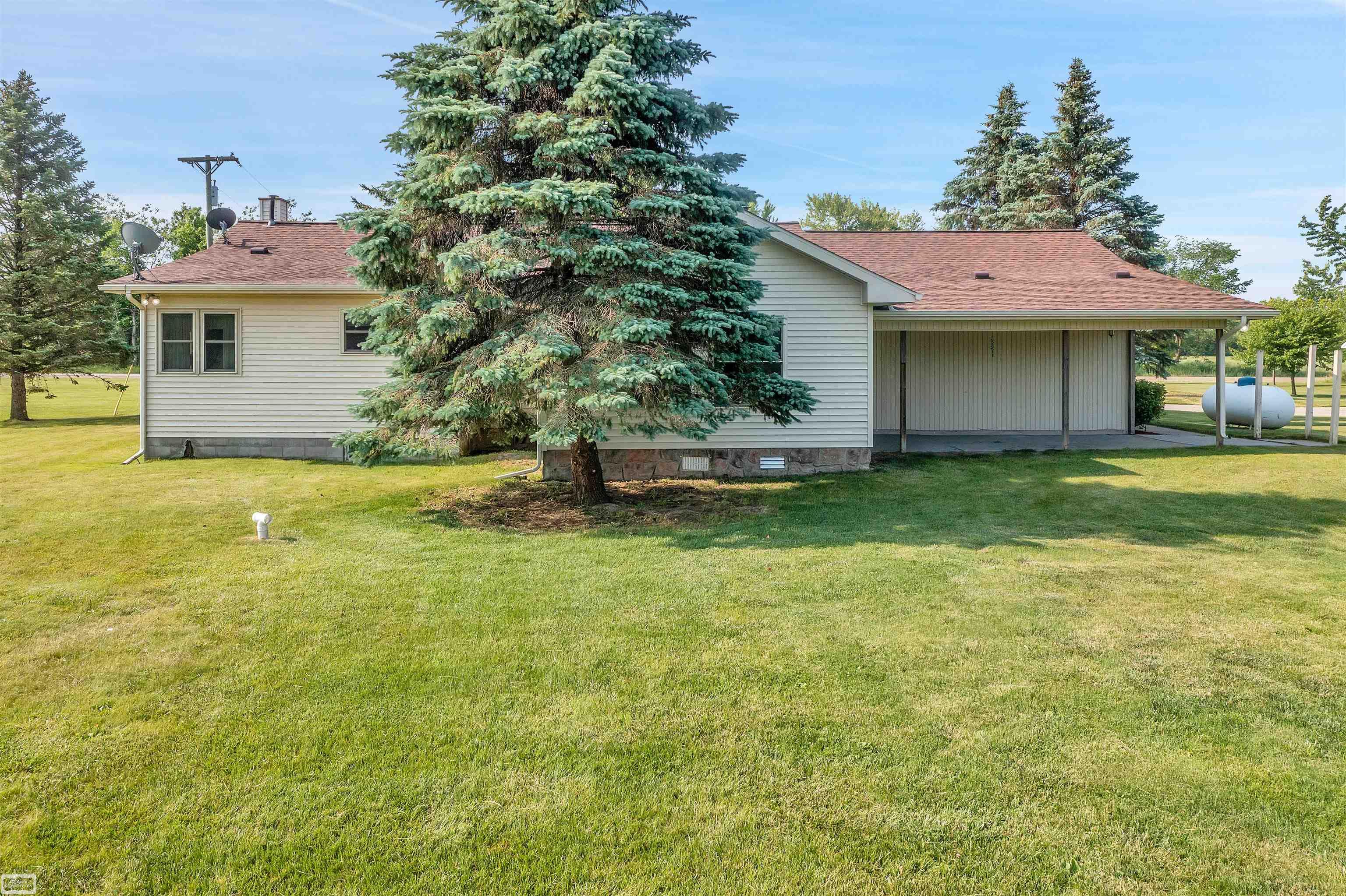 15760 Donald Road Capac, MI 48014 - Photo 30 of 47 Back