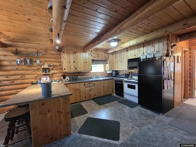 $750,500 | 44 Porcupine Drive, Dubois, WY 82513