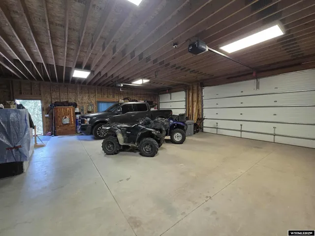 $750,500 | 44 Porcupine Drive, Dubois, WY 82513